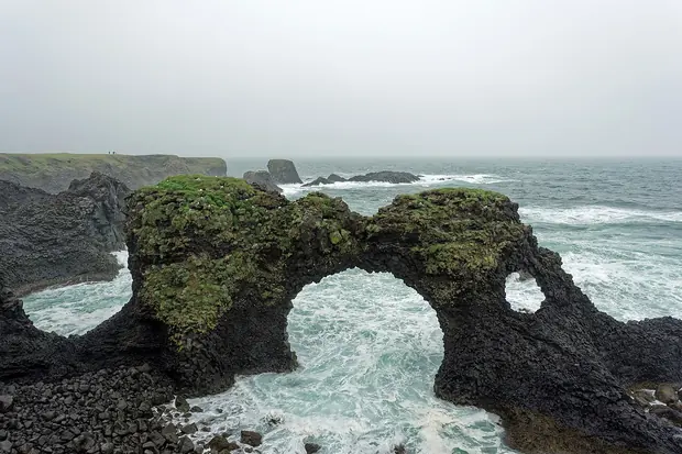 Gatklettur arch, Arnarstapi, Snæfellsnes full loop