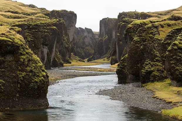 Fjaðrárgljúfur, Jökulsárlón and Diamond Beach