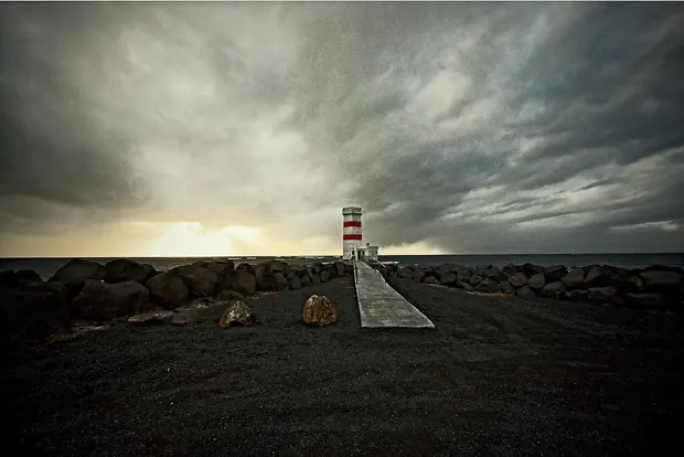 Garðskagi, Reykjanes, then straight to Vík