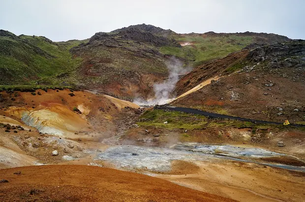 Seltún geothermal field, Krýsuvík, Kálfatjörn, 1m 28s